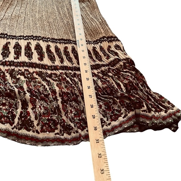 ANDI + JAMES Women's Medium A-Line Skirt Pleated Beige
Geometric Paisley Hem NWT - Picture 7 of 12